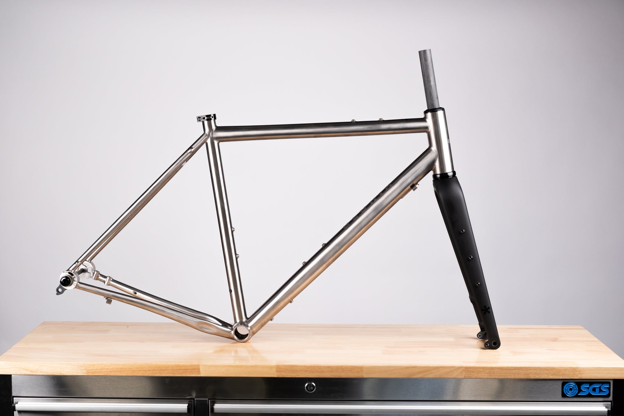 Welcome Gloria Bikes — Titanium custom builds now at Roubaix London